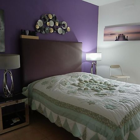 Location Chambre 2 Personnes Chez Angela Cannes Bilik gambar